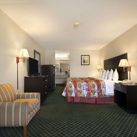 Days Inn By Wyndham Alma Экстерьер фото